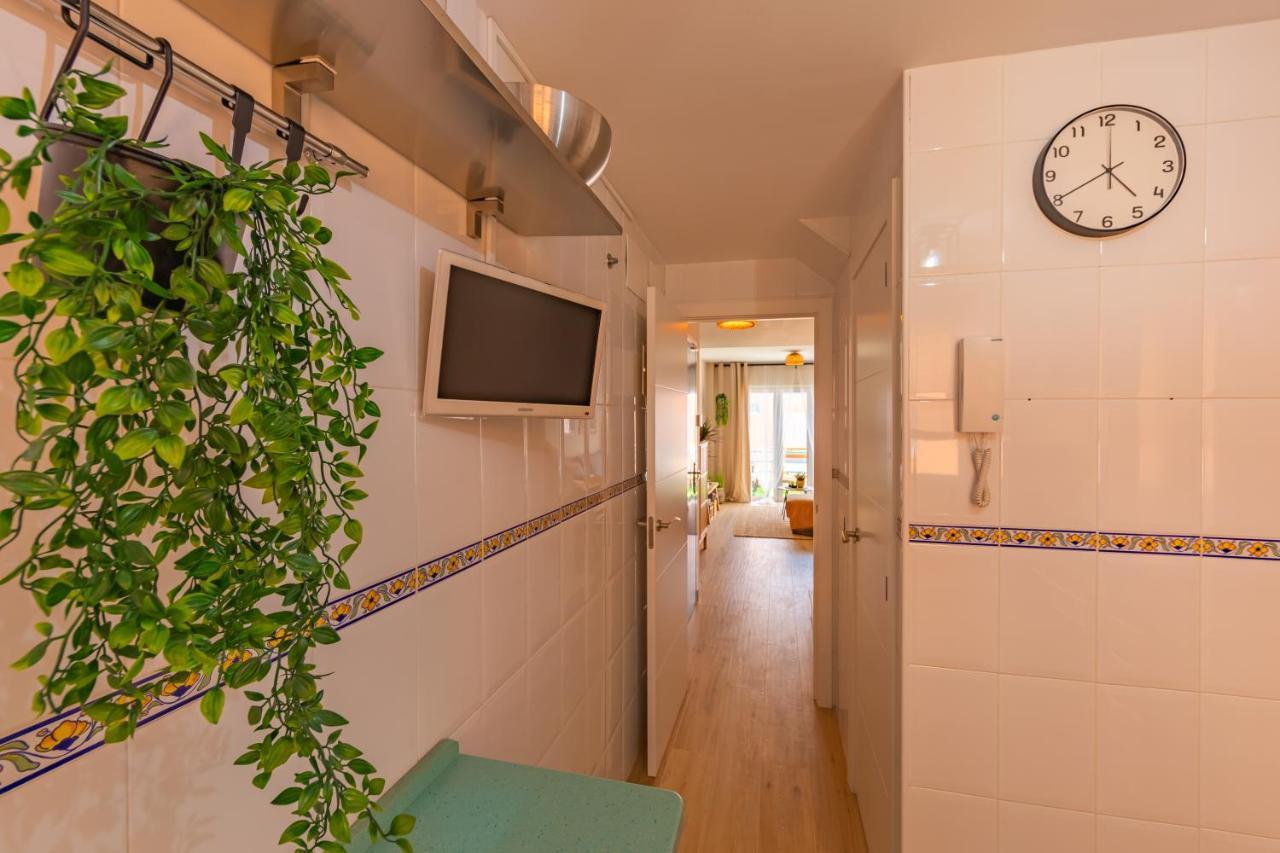Beachfront, Pool, Terrace, Garage & Fibre Internet Tarifa Bagian luar foto