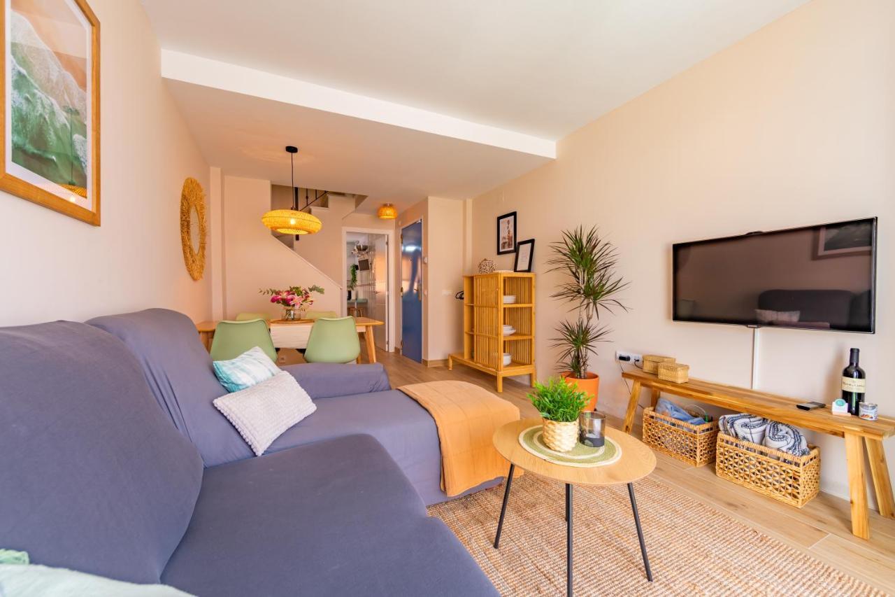 Beachfront, Pool, Terrace, Garage & Fibre Internet Tarifa Bagian luar foto