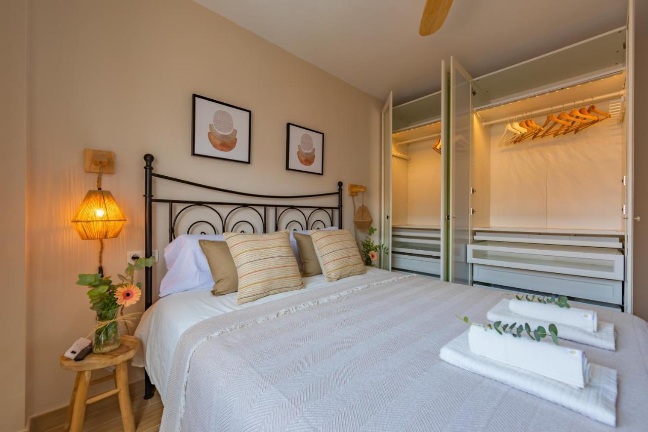 Beachfront, Pool, Terrace, Garage & Fibre Internet Tarifa Bagian luar foto