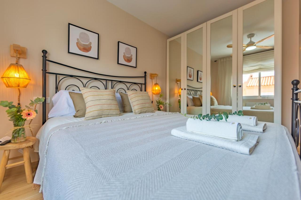 Beachfront, Pool, Terrace, Garage & Fibre Internet Tarifa Bagian luar foto