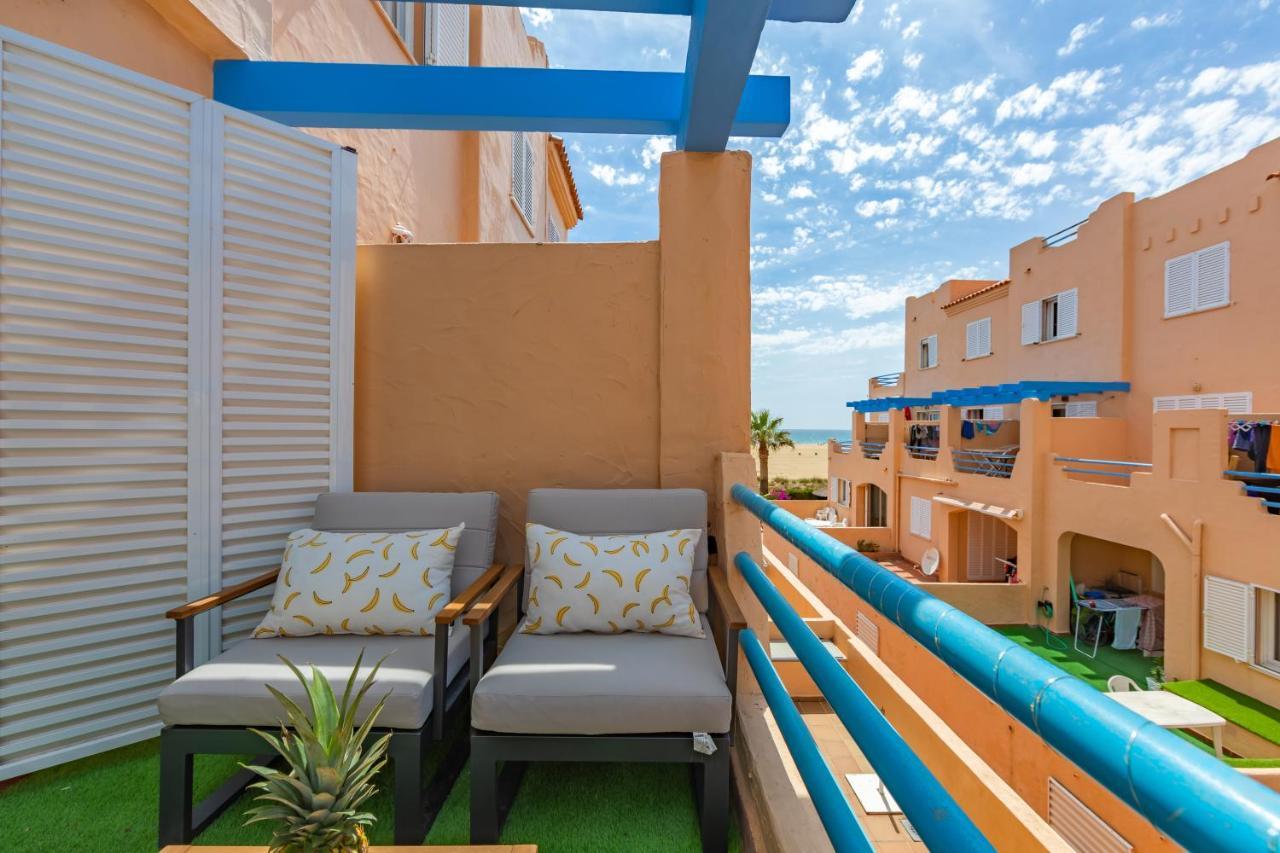 Beachfront, Pool, Terrace, Garage & Fibre Internet Tarifa Bagian luar foto